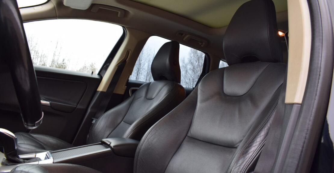 <b>Volvo XC60 facelift 2013.G 2.0D 120Kw, AR 0% PIRMO IEMAKSU</b>