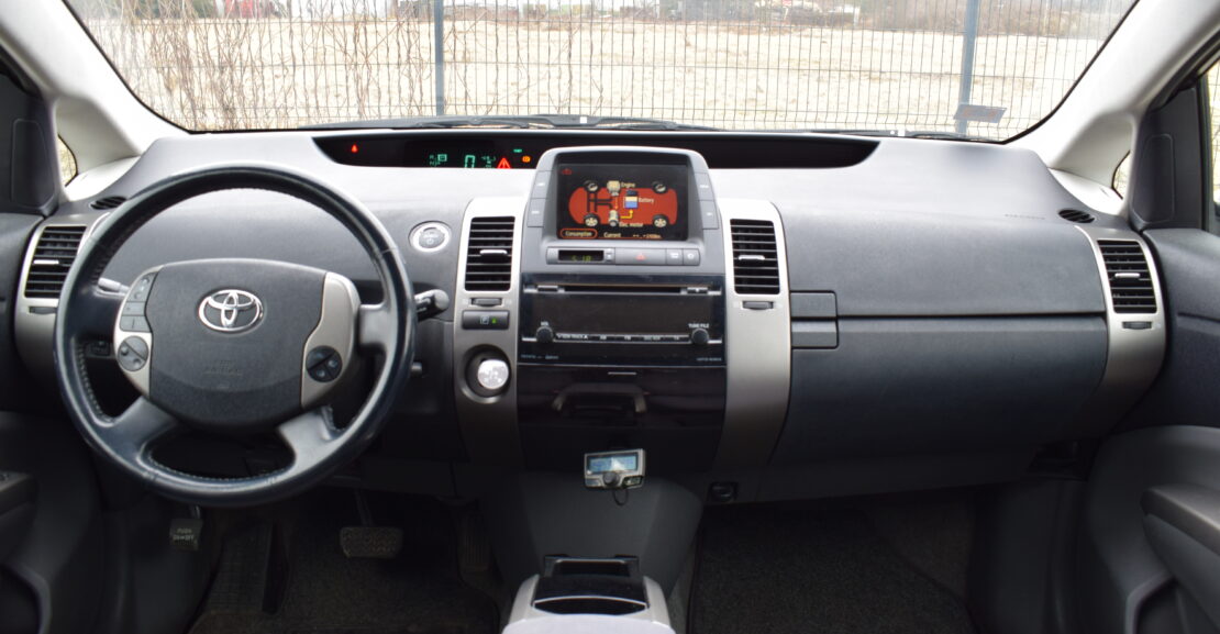 <b>Toyota Prius 1.5h 57kw, 2006.G Bez Pirmas iemaksas</b>