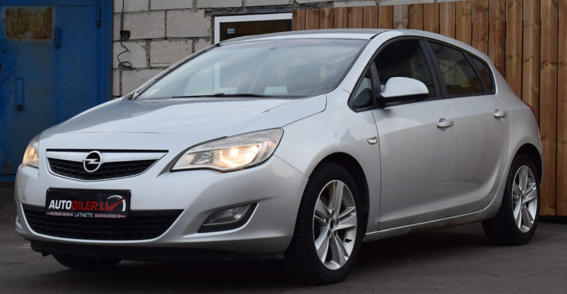 <b>Opel Astra 1.7D 81Kw, 2011.G, AR 0% PIRMO IEMAKSU</b>