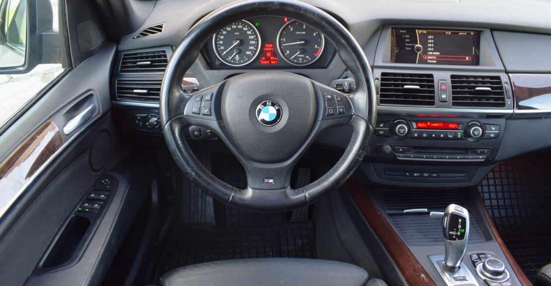 <b>BMW X5 LCI 2011.G. 3.0D 180Kw, Ar 7-Sēdvietam</b>